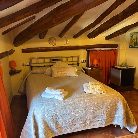 Hotel Casa De La Fuente Alcorisa Buitenkant foto