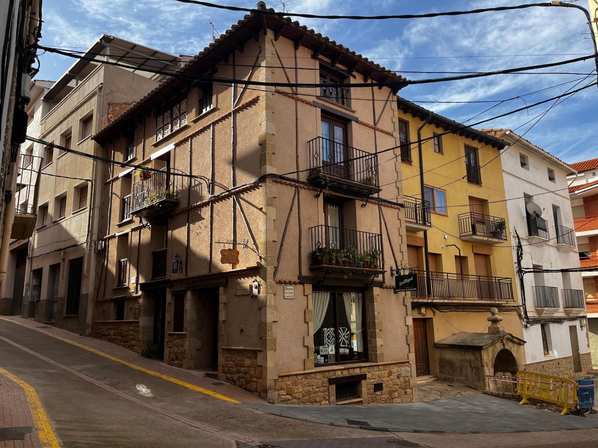 Hotel Casa De La Fuente Alcorisa Buitenkant foto