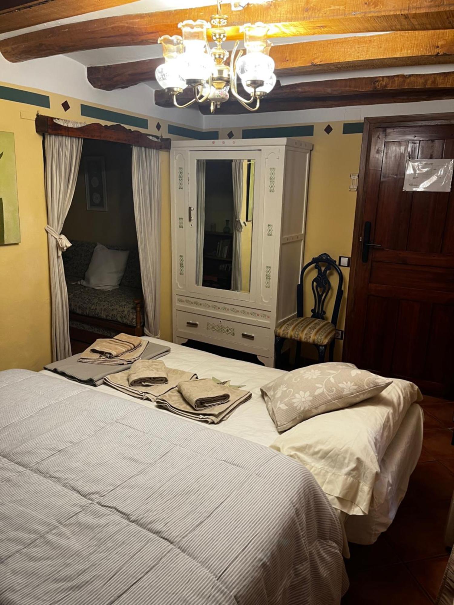 Hotel Casa De La Fuente Alcorisa Buitenkant foto