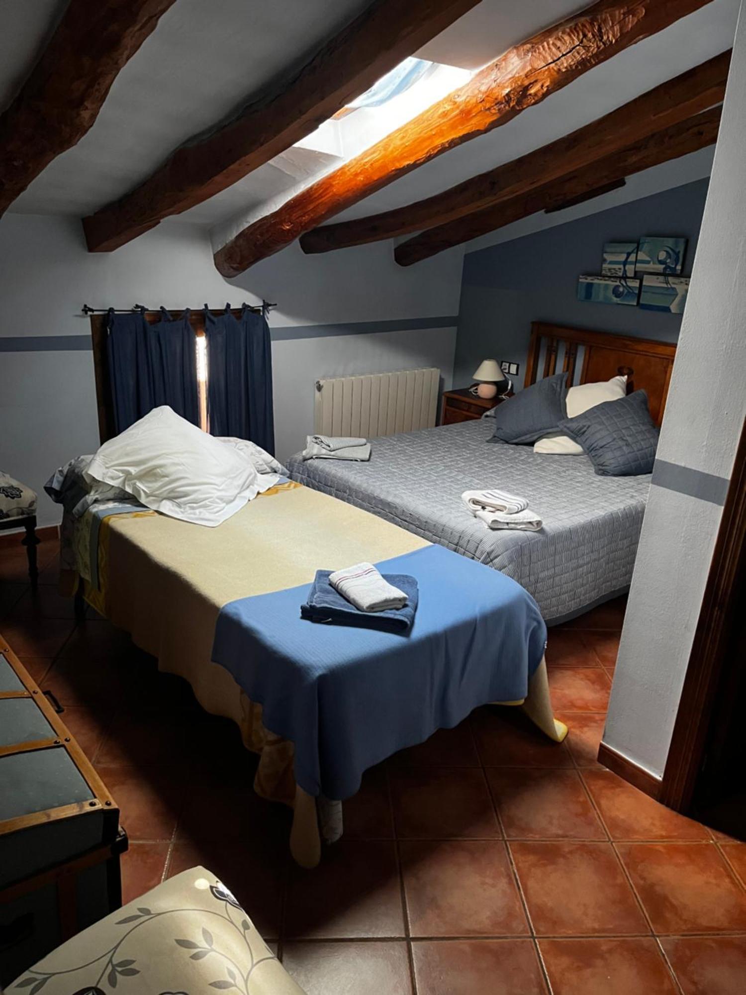 Hotel Casa De La Fuente Alcorisa Buitenkant foto