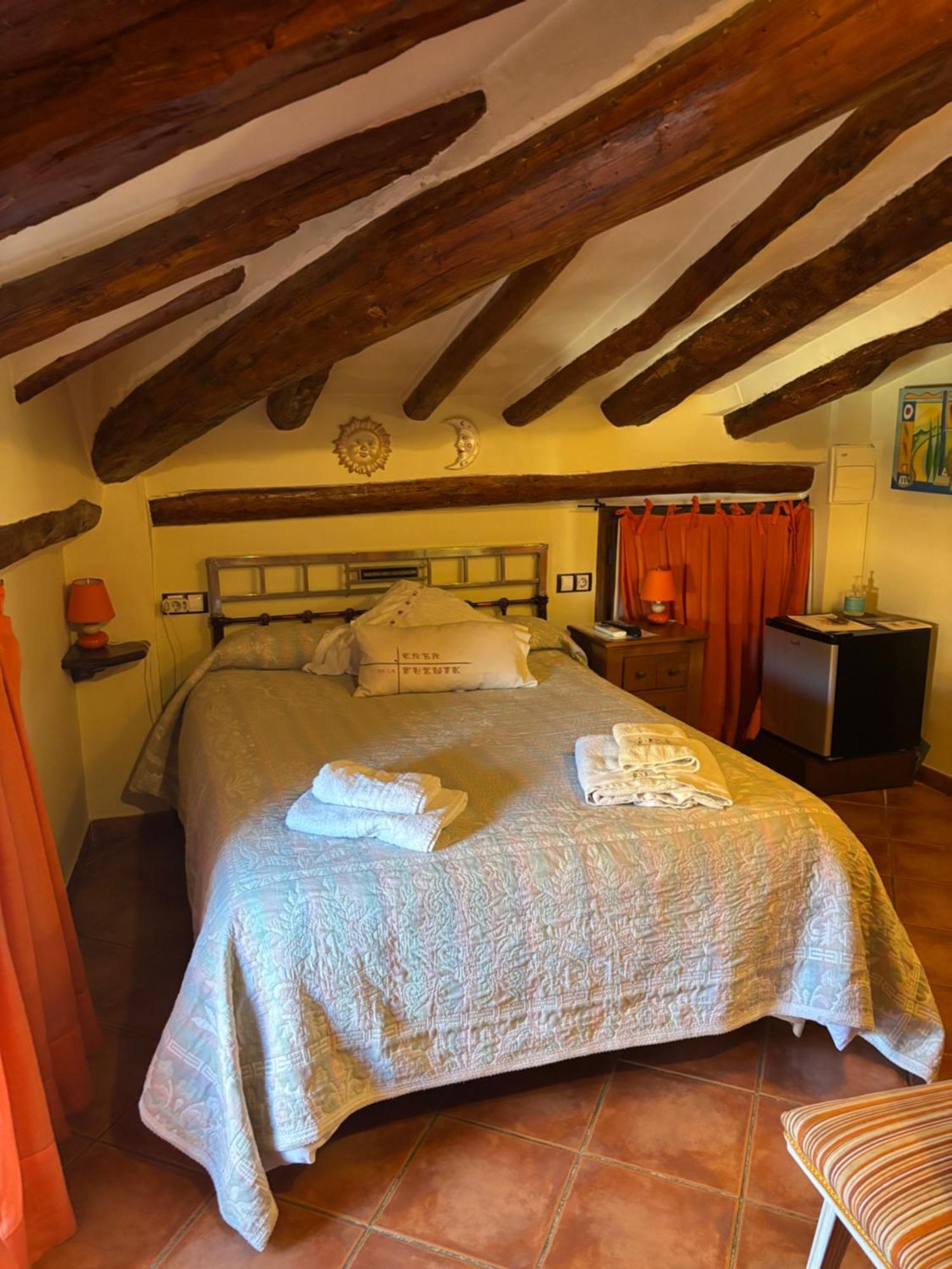Hotel Casa De La Fuente Alcorisa Buitenkant foto
