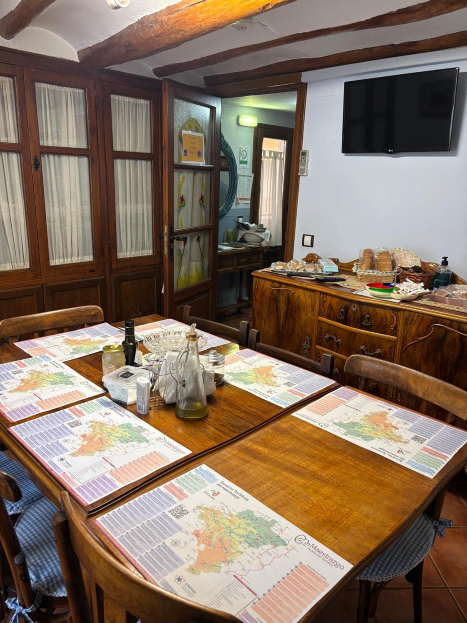 Hotel Casa De La Fuente Alcorisa Buitenkant foto