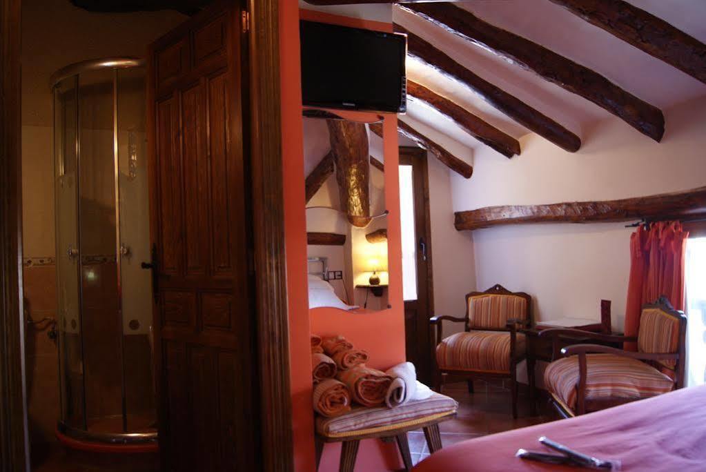 Hotel Casa De La Fuente Alcorisa Buitenkant foto