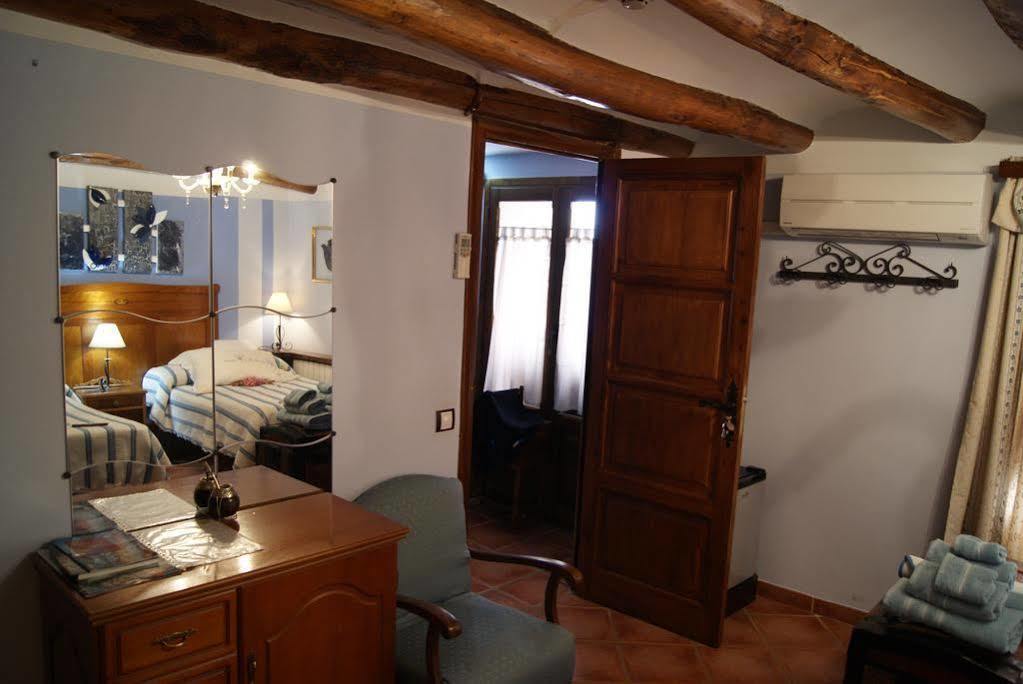 Hotel Casa De La Fuente Alcorisa Buitenkant foto